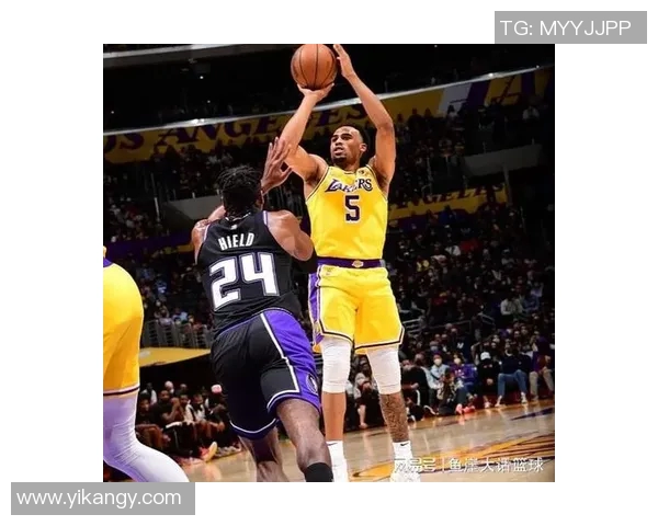 湖人主帅沃格尔:我们需要更多的内线深度,韦伯背伤将缺席未定 湖人主帅沃格尔:我们需要更多的内线深度,韦伯背伤将缺席未定