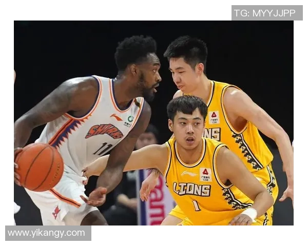 辽宁队将在5月1日迎战广东队,CBA季后赛揭开序幕火爆对决再上演 辽宁队将在5月1日迎战广东队,CBA季后赛揭开序幕火爆对决再上演